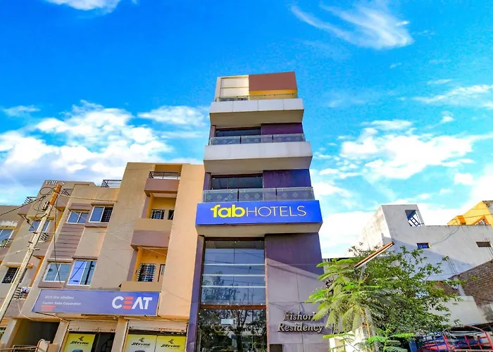 Fabhotel Grand Raj